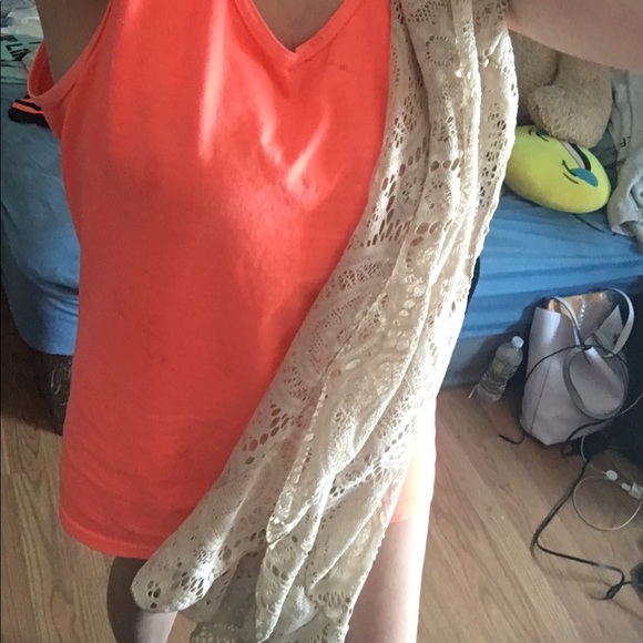 Cover up - Picture 3 of 3